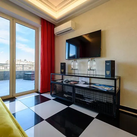 D'Amelios Suite 2.0-2